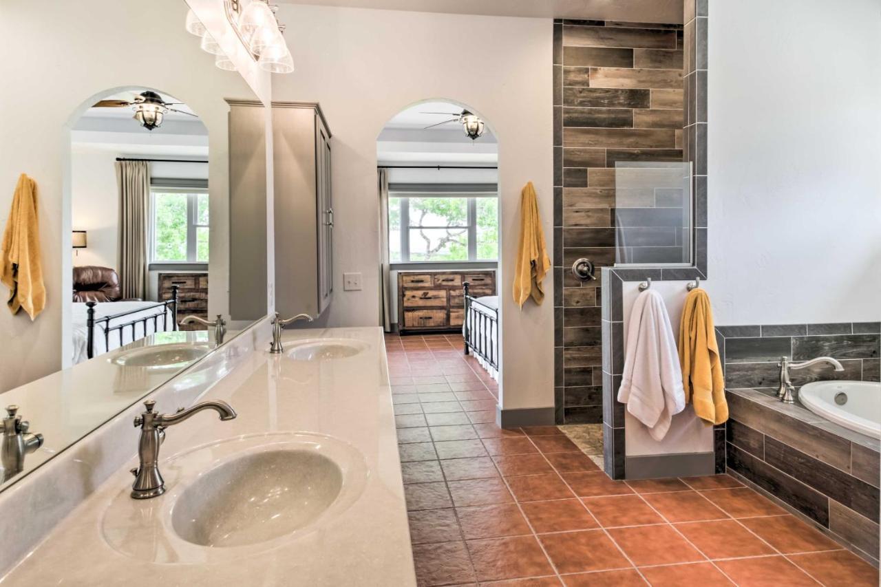 Ladera Wimberley Estate On 13 Acres With Hot Tub Exterior foto