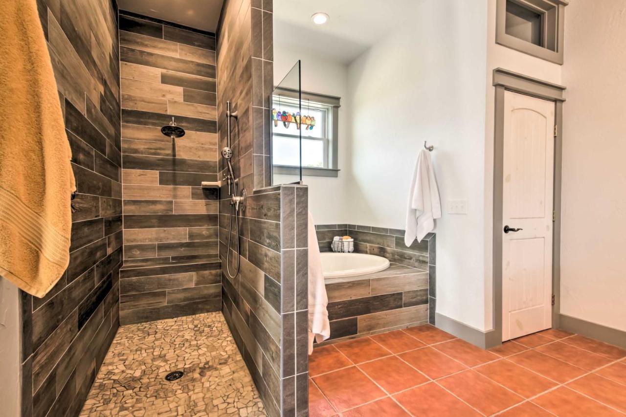 Ladera Wimberley Estate On 13 Acres With Hot Tub Exterior foto